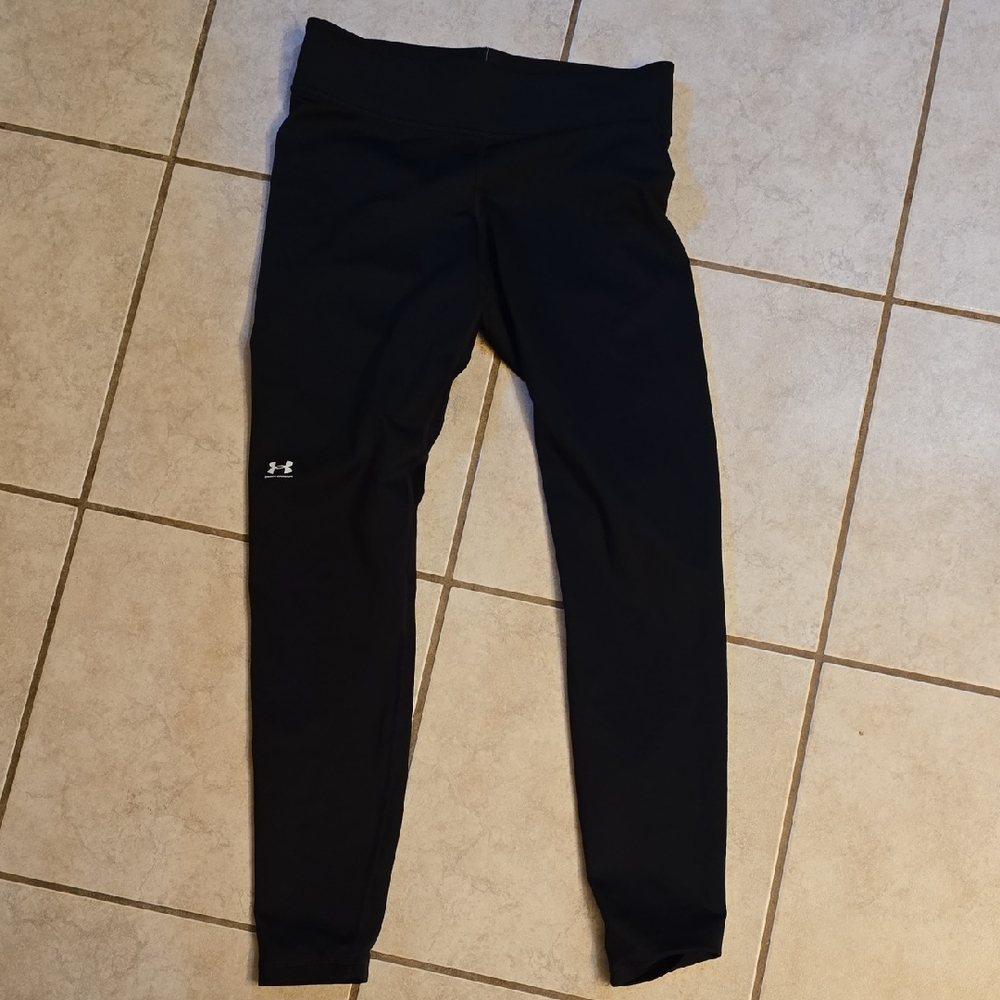 Under Armour Black Leggings for Active Comfort In Great Condition